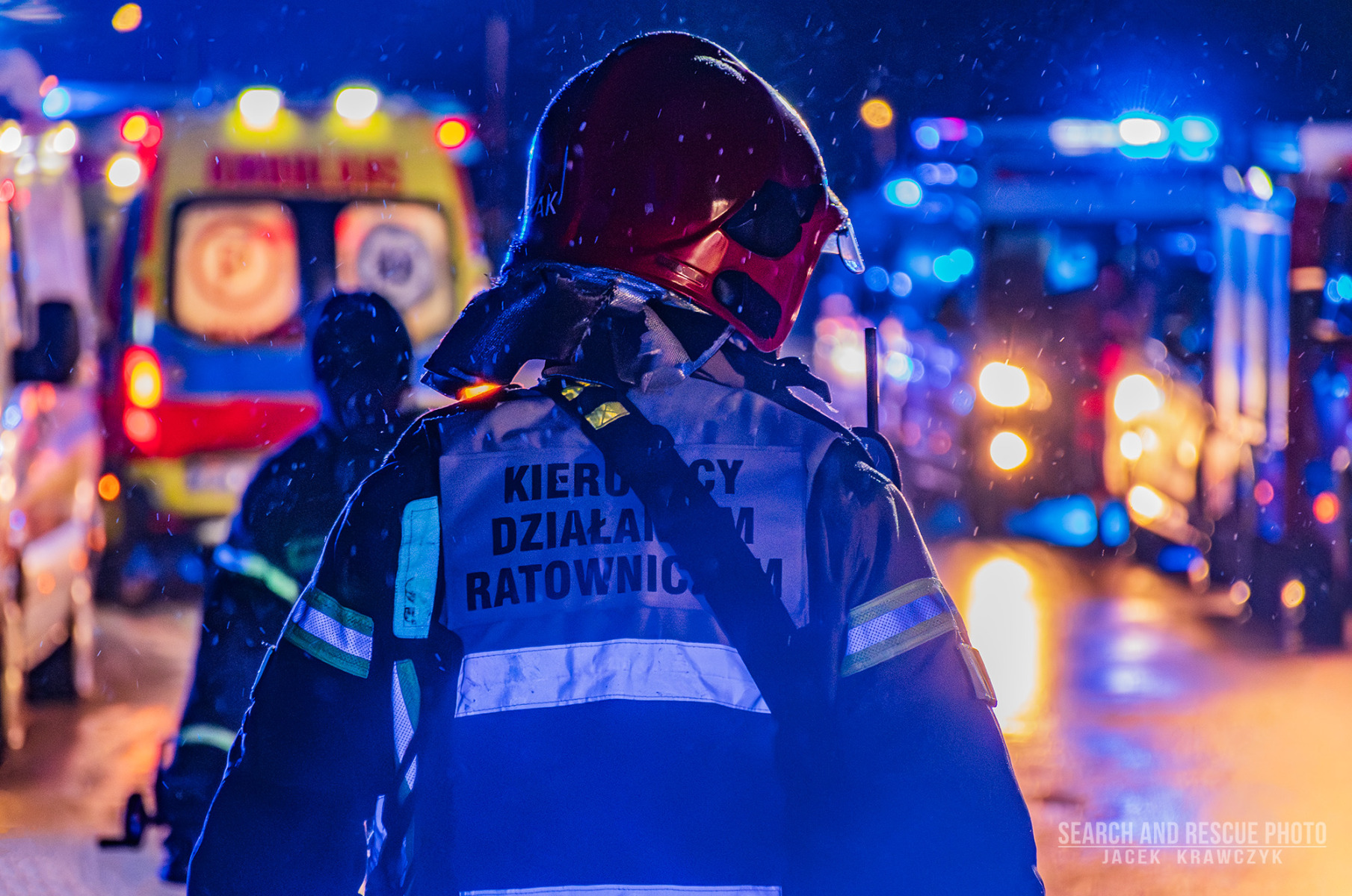 Kobieta zasłabła w mieszkaniu. Interweniowały służby ratunkowe