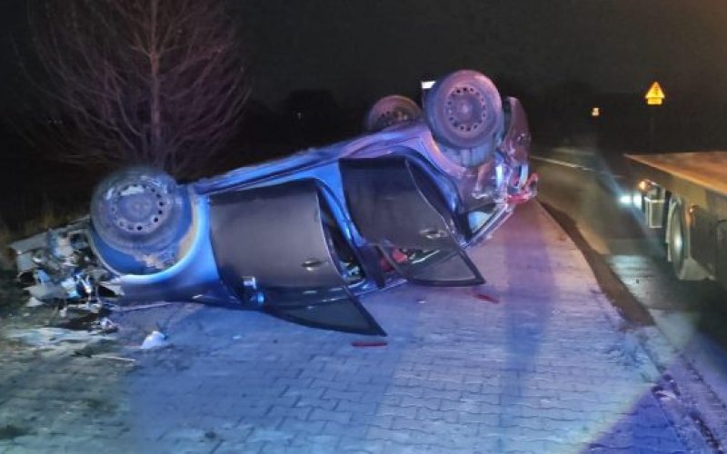 Dwa dni, dwa bardzo podobne zdarzenia drogowe w powiecie oświęcimskim. W obu przypadkach kierowcy uciekli z miejsca zdarzenia