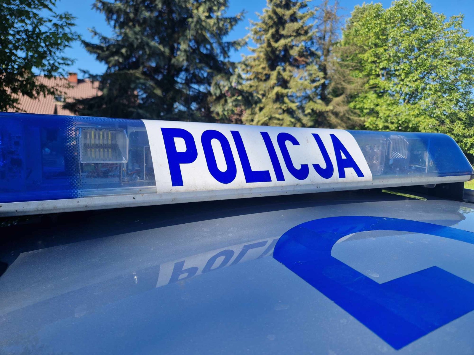Potrącił pieszą a następnie przetransportował samochodem do szpitala