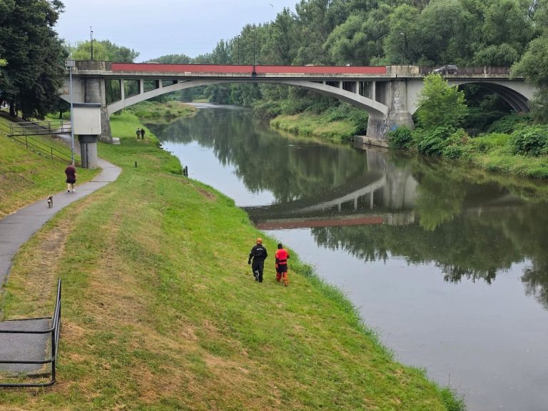 Służby interweniowały wobec mężczyzny, który groził targnięciem się na życie – FOTO!