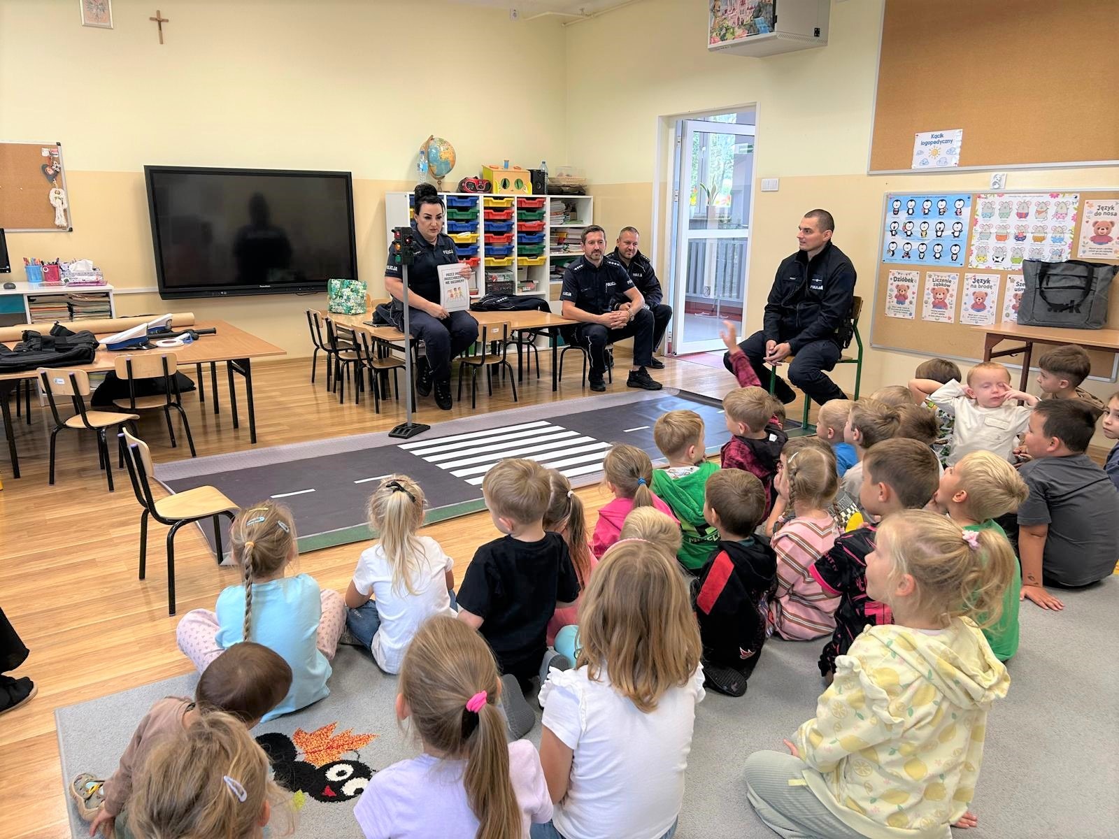 „Bezpieczna droga do szkoły”. Edukacja  na rzecz bezpieczeństwa najmłodszych uczestników ruchu drogowego