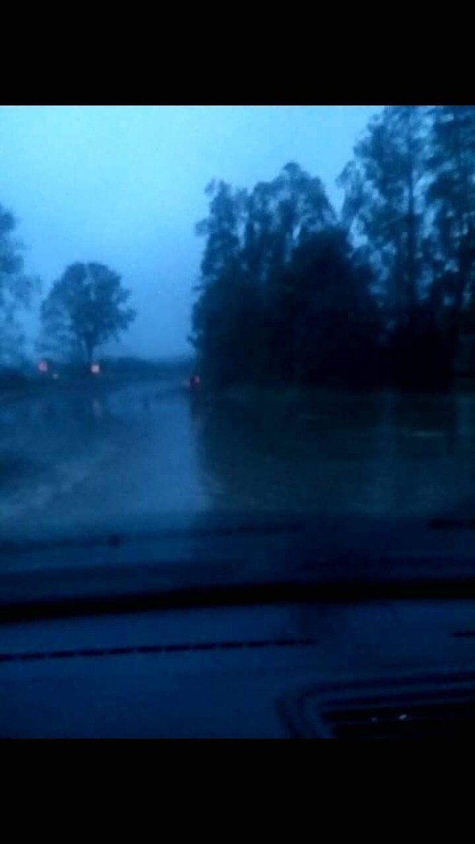 Utrudnienia na trasie Zator-Babice DW781. FILM !