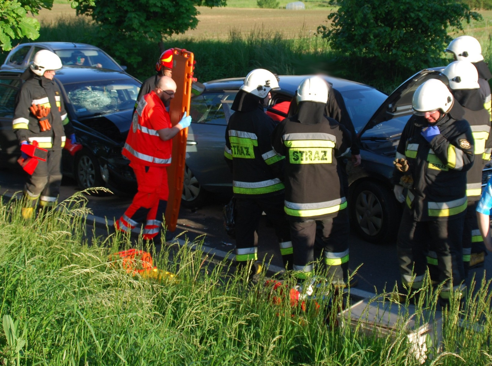 Zderzenie trzech samochodów na DK44 we Włosienicy. ZDJĘCIA !