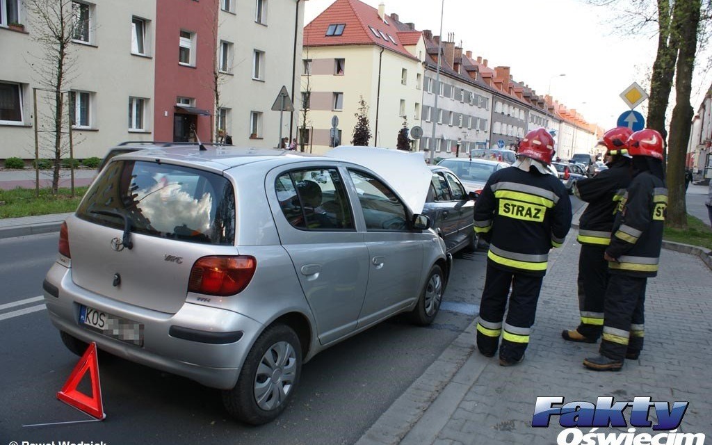 Dwa zdarzenia drogowe i dziesięć uszkodzonych pojazdów ! ZDJĘCIA !