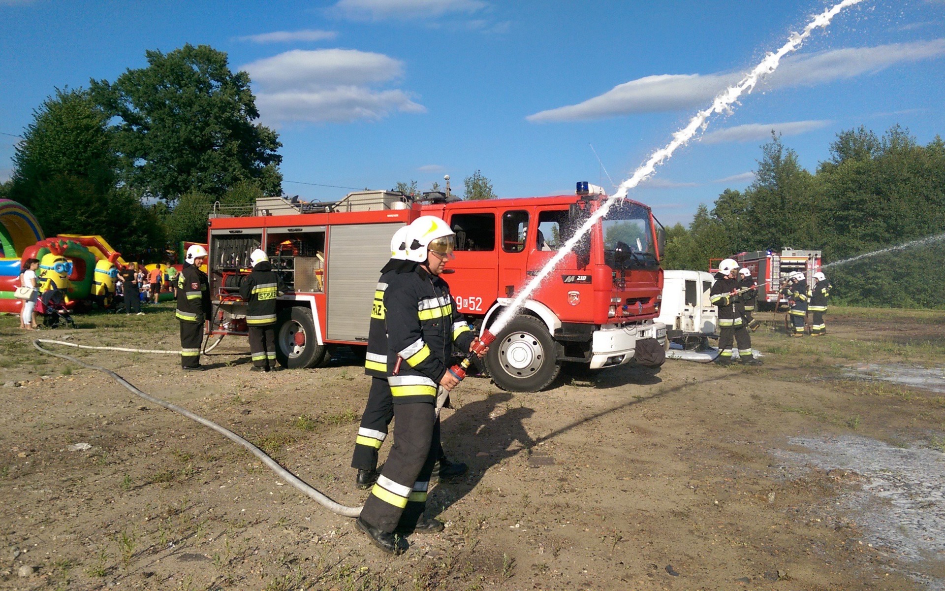 Strażacki piknik rodzinny w Brzeszczach-Borze. ZDJĘCIA !