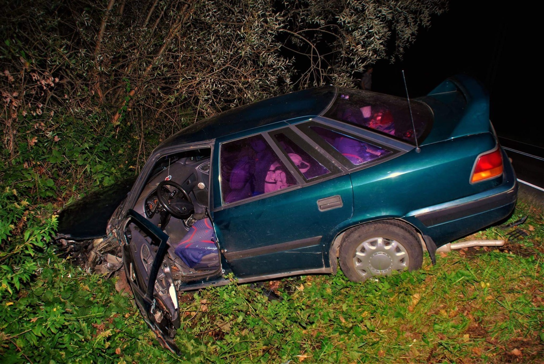 Zderzenie samochodu osobowego z ciężarowym w Podolszu. ZDJĘCIA !