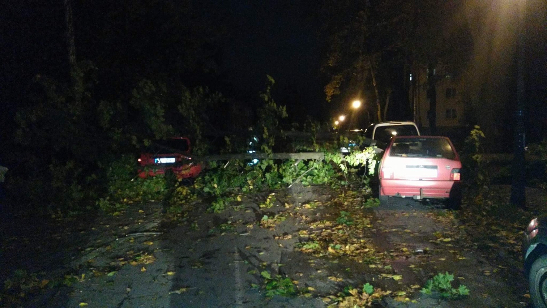 Ciężka noc dla strażaków w naszym powiecie. ZDJĘCIA !
