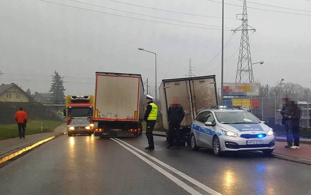 Niebezpiecznie na drogach powiatu. ZDJĘCIA !