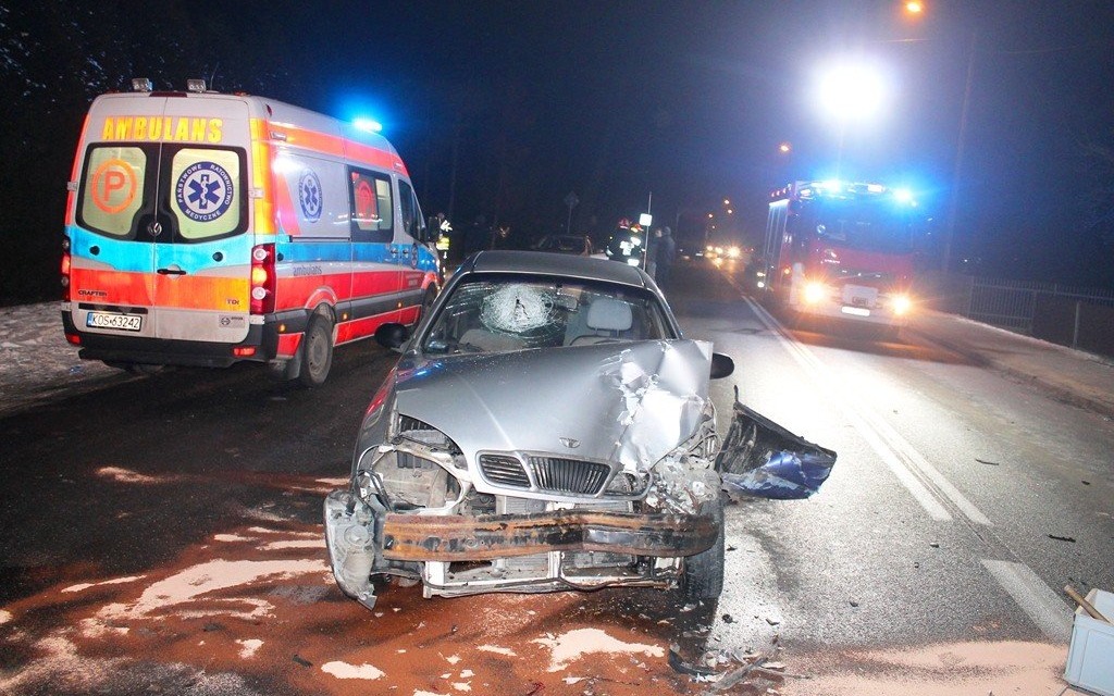 Karambol na DW948 w Stawach Grojeckich. FOTO, FILM!