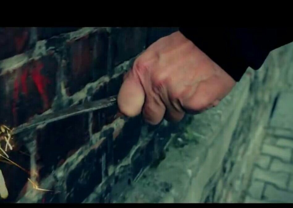 15-latek nożownikiem!? Ofiara z raną brzucha przeszła operację.