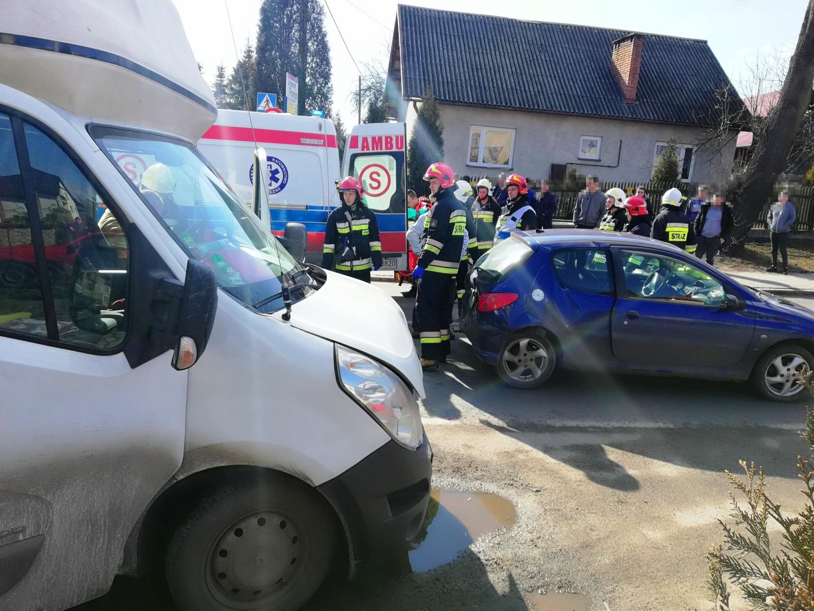 Wypadek drogowy na DK44 w Przeciszowie. FOTO!