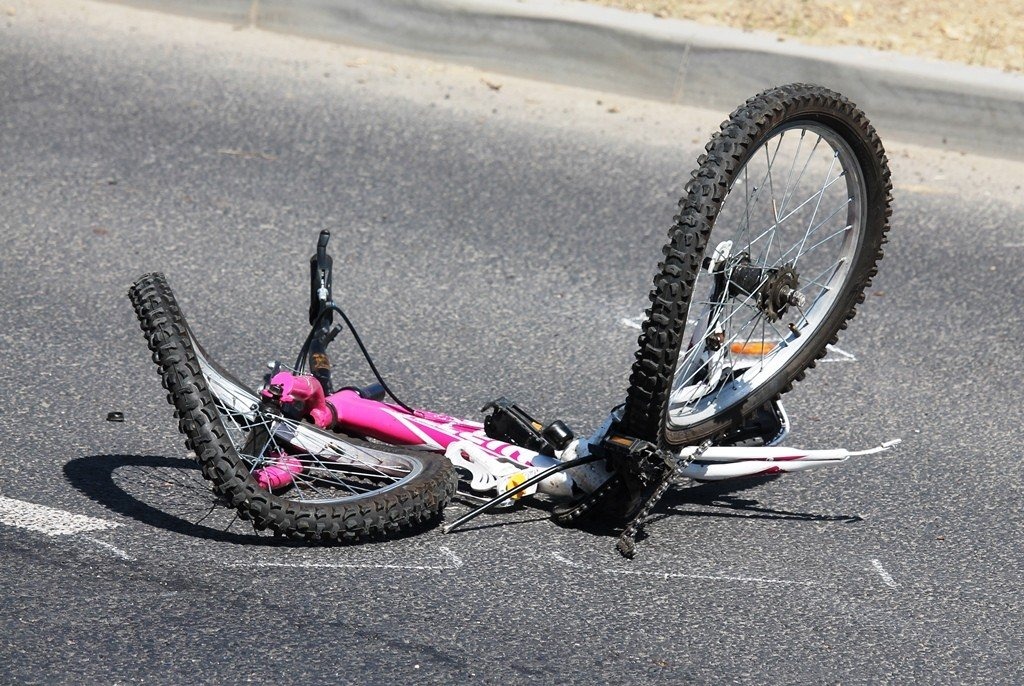 Ranna 9-letnia dziewczynka przetransportowana śmigłowcem LPR do szpitala w Prokocimiu. ZDJĘCIA!