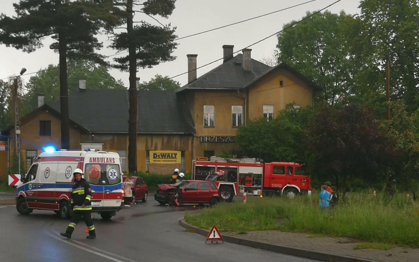 UWAGA ! Zablokowana DW933 w Brzeszczach. ZDJĘCIA!