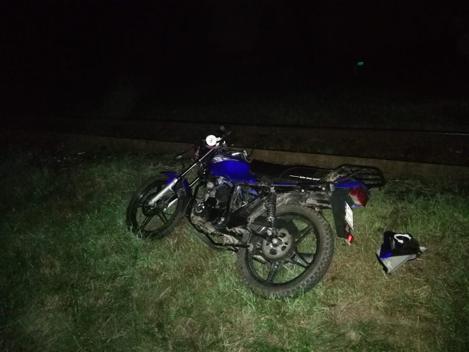 Zderzenie motocyklisty z pociagiem. Po rannego 16-latka przyleciał śmigłowiec LPR. ZDJĘCIA,FILM!