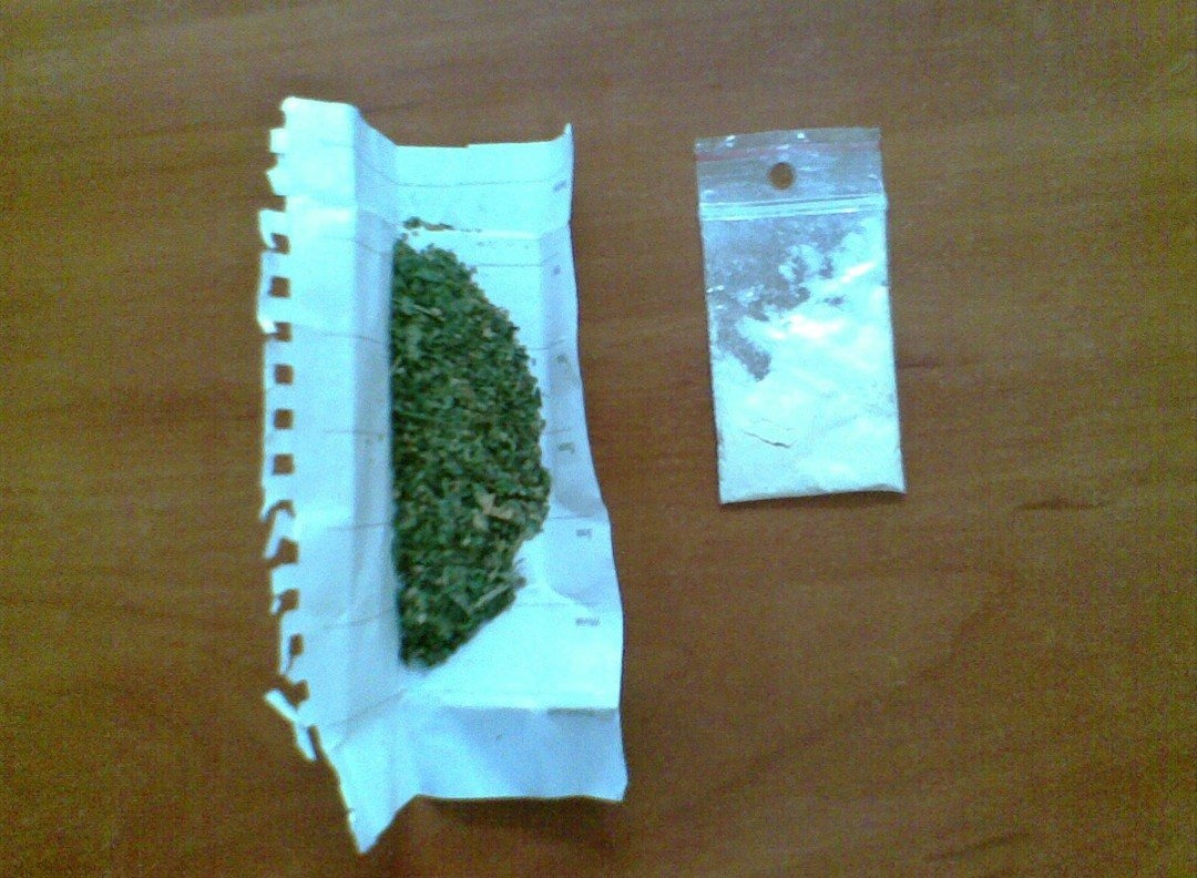 Policjanci zatrzymali poszukiwanego za przestępstwa narkotykowe.