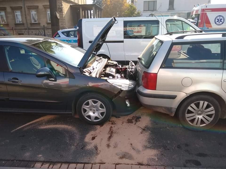 Wypadek w Oświecimiu. Utrudnienia na ul.Wyzwolenia. ZDJĘCIA!