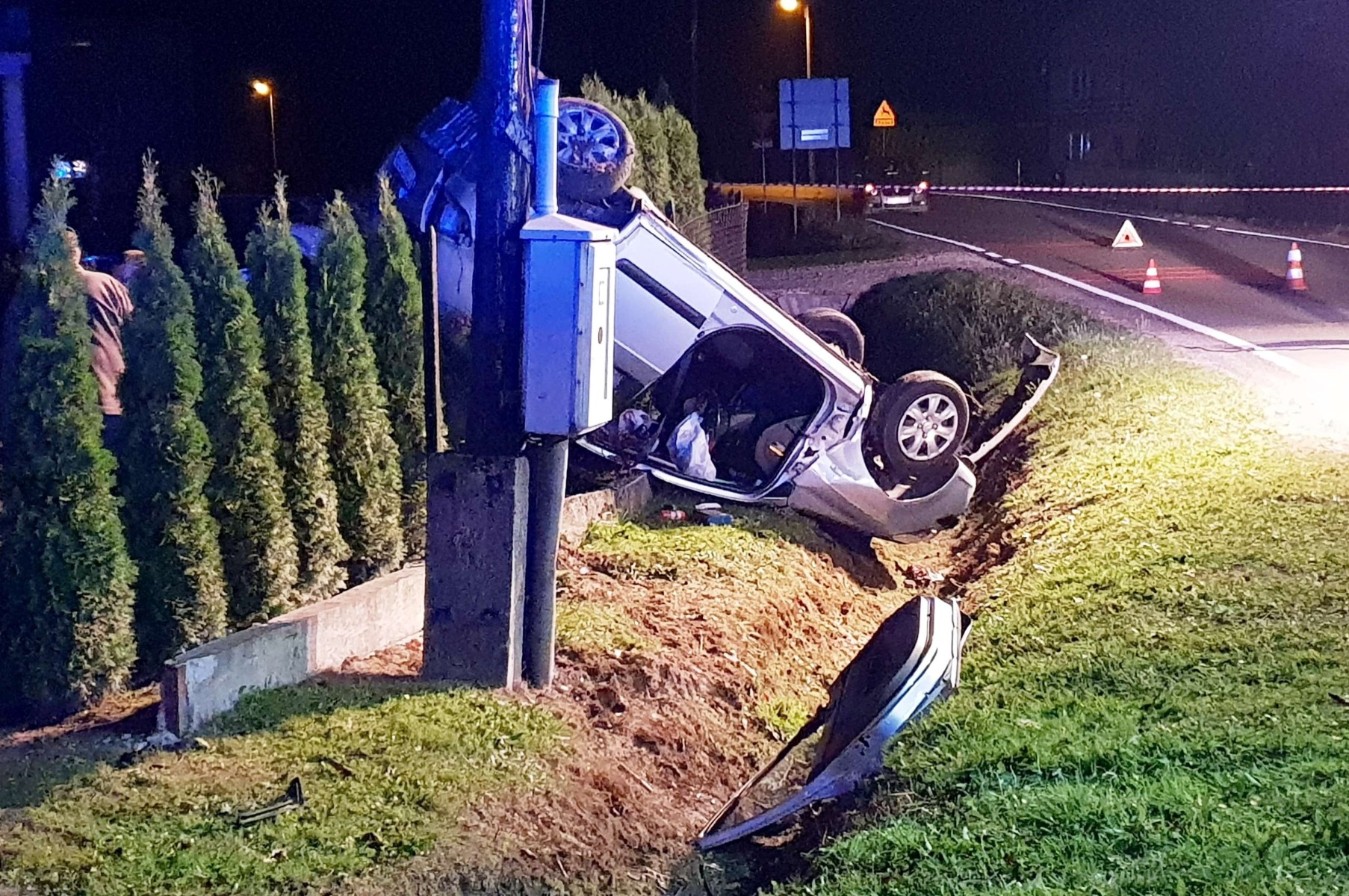 Wypadek w ,,rejonie chronionym” w akcji strażacy z dwóch województw. ZDJĘCIA!