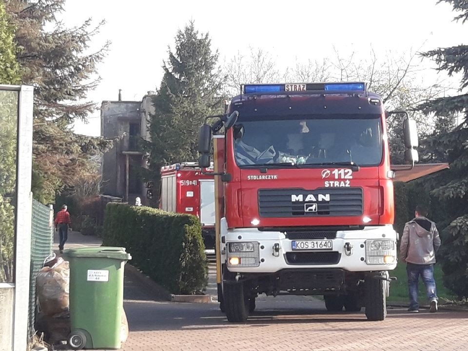Pożar piwnicy w Kętach, do mieszkanki wezwano ZRM. ZDJĘCIA !
