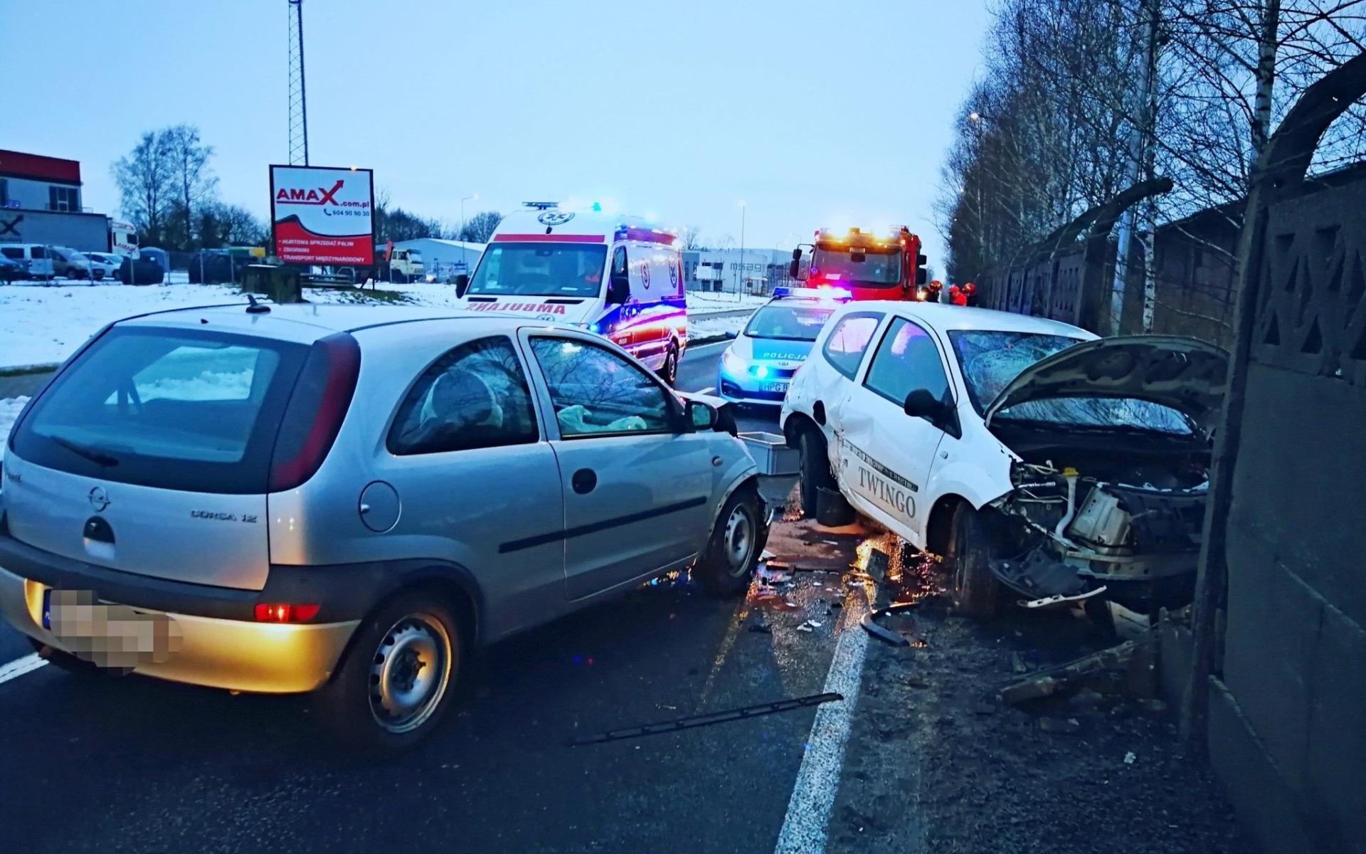 Dwa samochody zderzyły się na DK44 w Oświęcimiu. ZDJĘCIA!