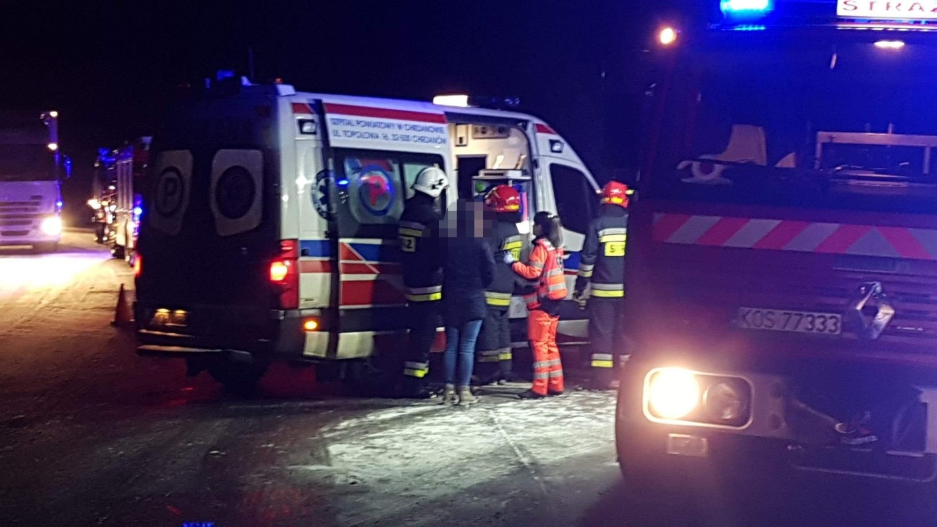 Dwa pojazdy zderzyły się w Bobrku. Wśród poszkodowanych dzieci. ZDJĘCIA, FILM!