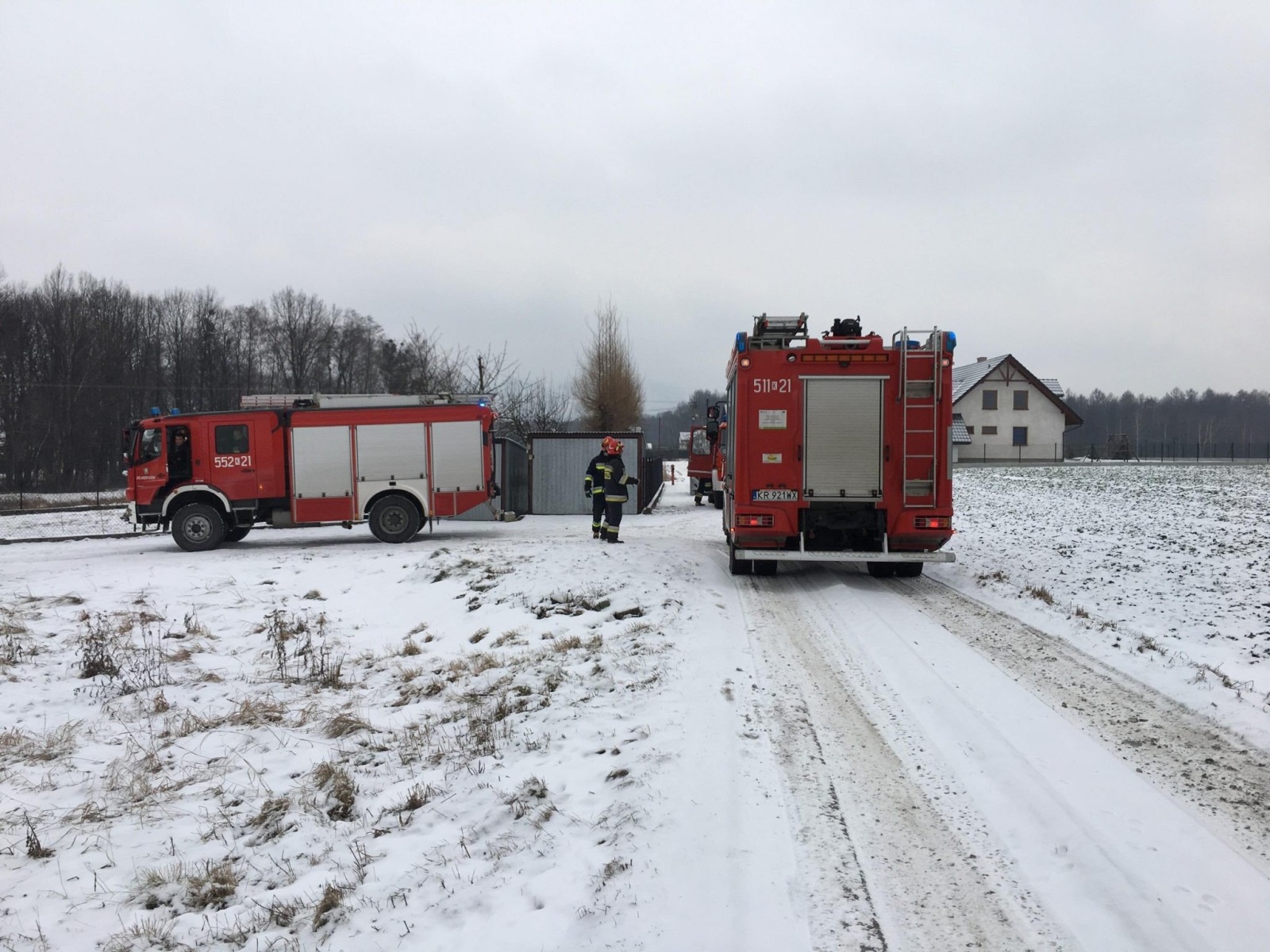 Pożar przyłącza elektrycznego w budynku mieszkalnym – ZDJĘCIA!