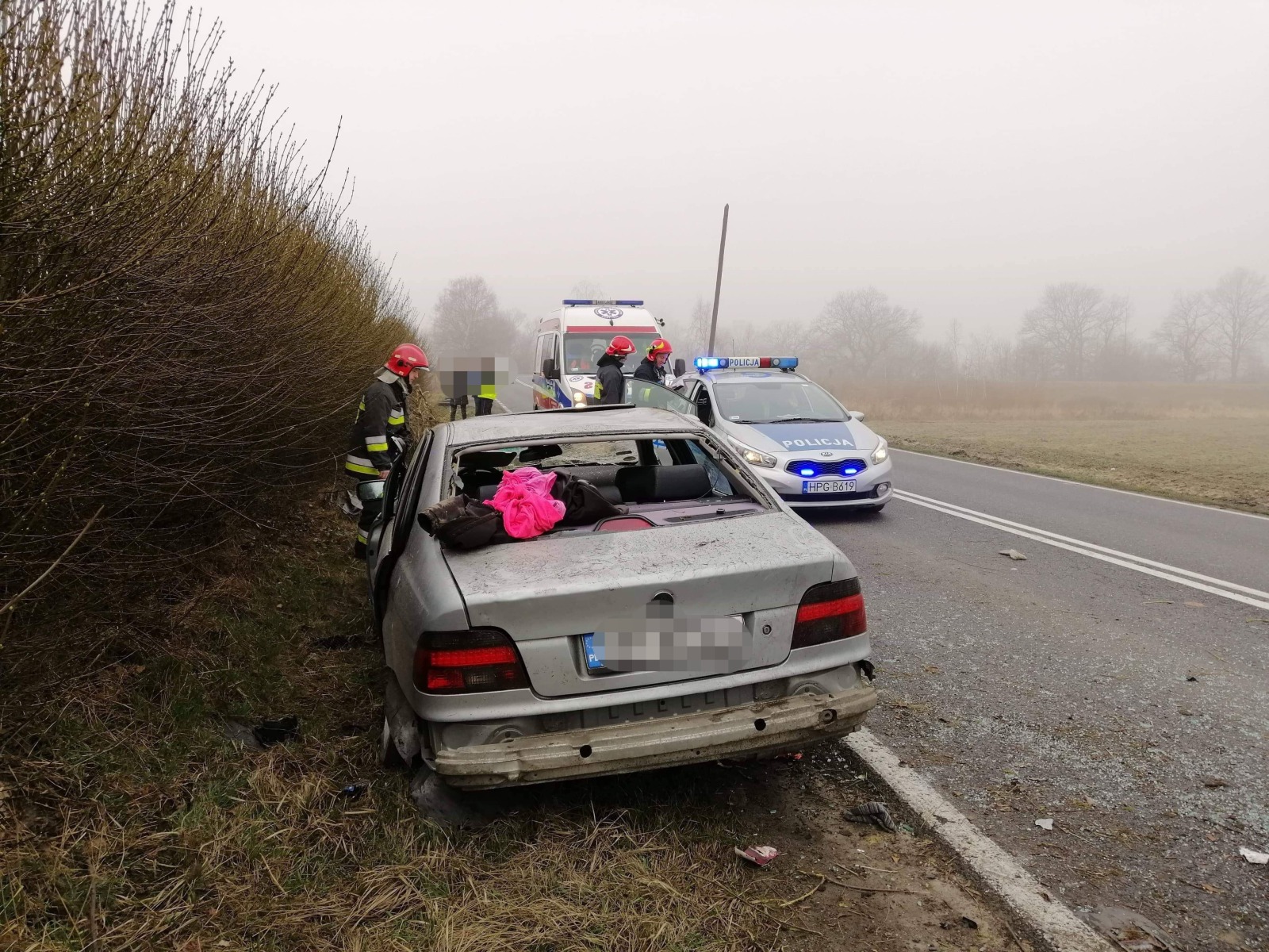 Dachowanie na DW933 w Brzeszczach – ZDJĘCIA!