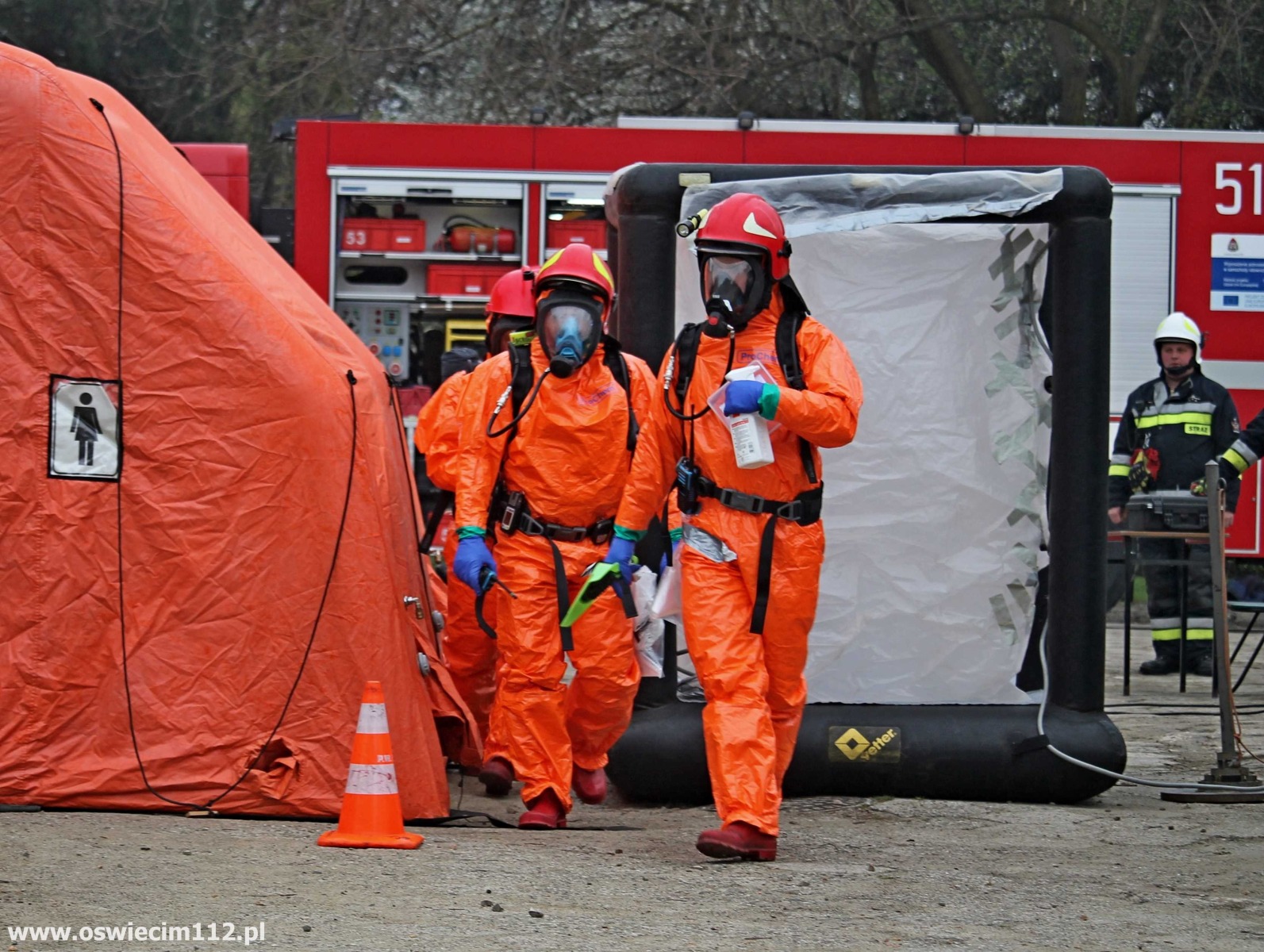 Wojewódzkie ćwiczenia na terenie Państwowego Muzeum Auschwitz – FILM, ZDJĘCIA!