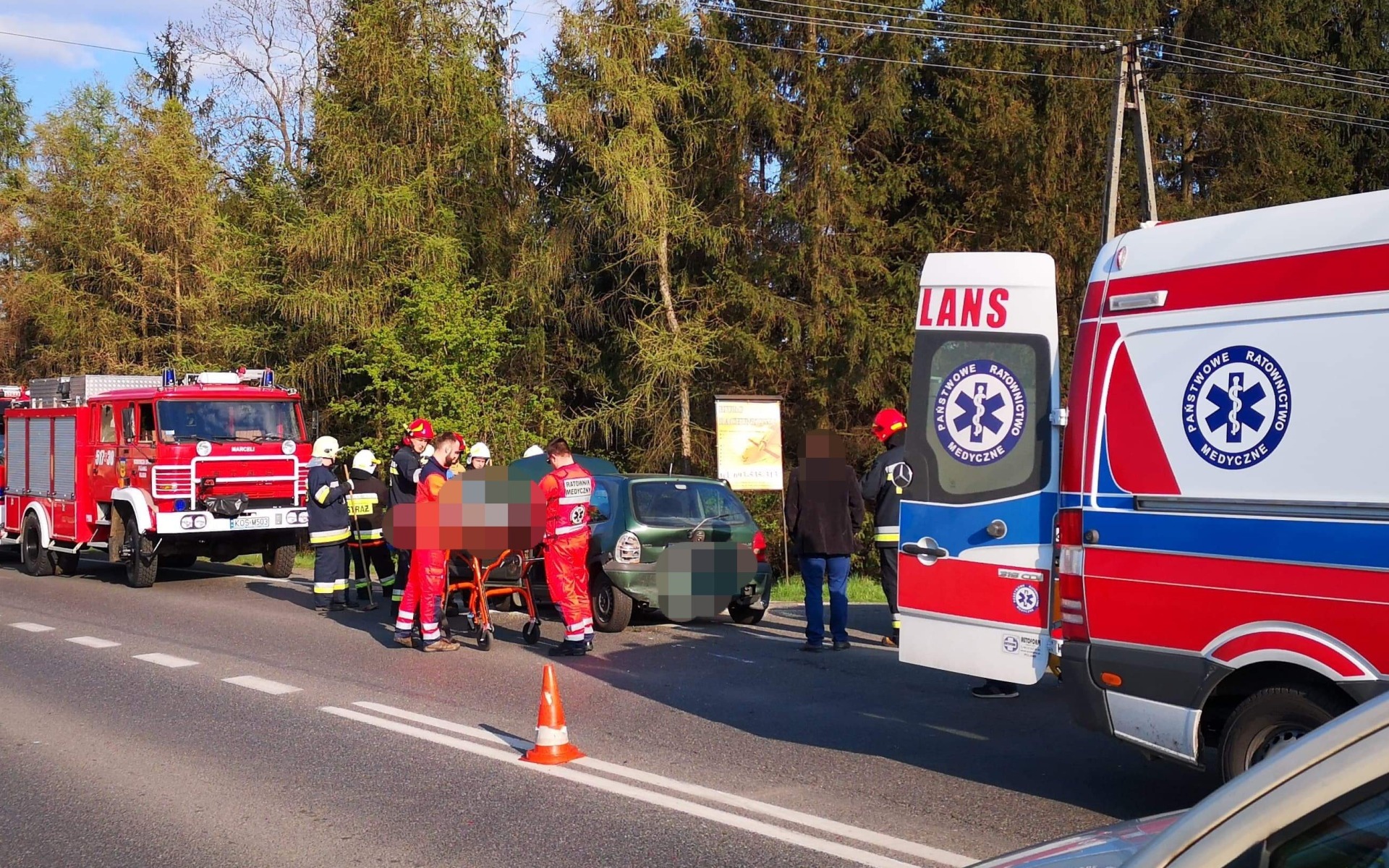 Dwa zdarzenia z udziałem sześciu pojazdów na DW933 w Rajsku – ZDJĘCIA!