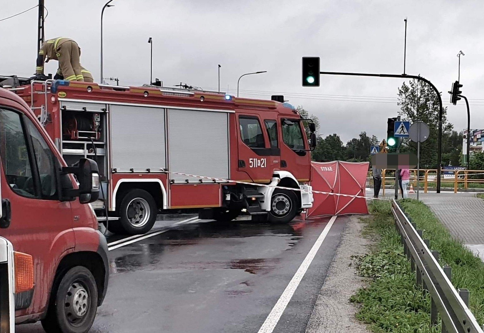 Jedna osoba nie żyje a jedna została ranna w wypadku w Zaborzu – ZDJĘCIA, FILM!