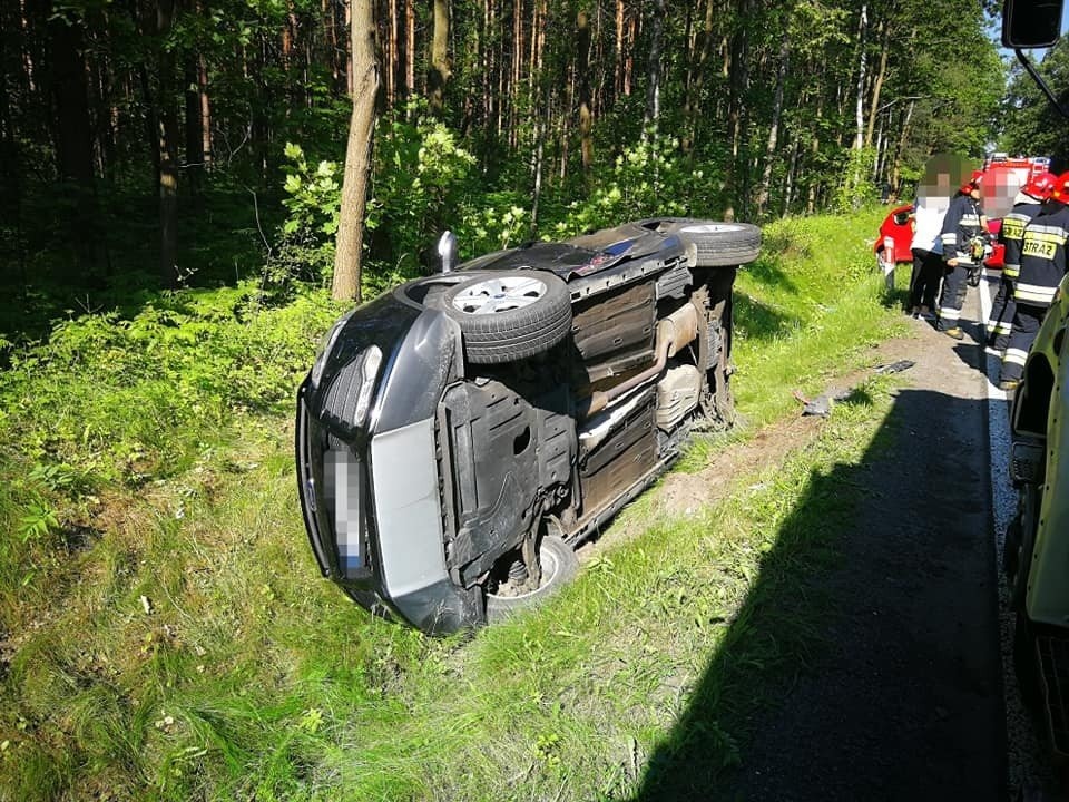 Wczorajsze zdarzenia drogowe na DW780. ZDJĘCIA!