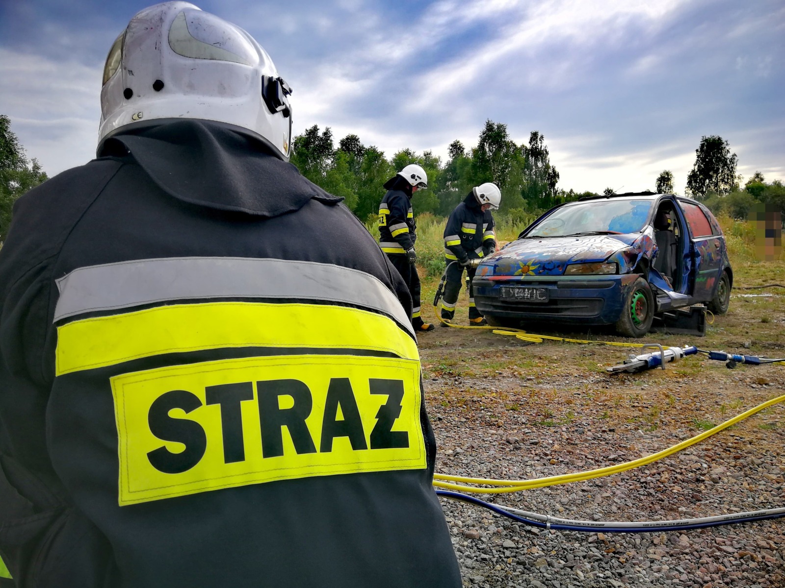 Pokazy ratownictwa technicznego w trakcie pikniku rodzinnego przy OSP Bór – FILM!