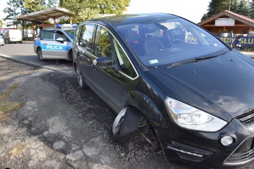 Ukradli lawetę a następnie samochód osobowy. Policja szuka świadków zdarzenia