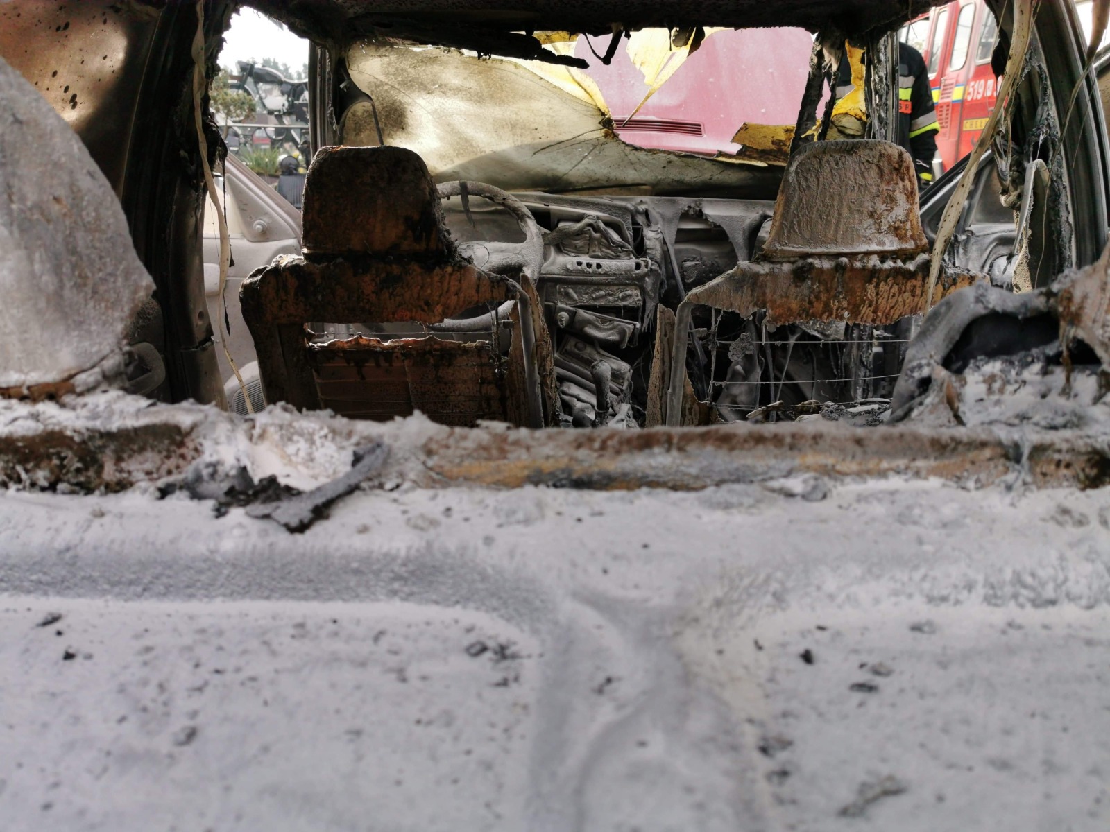 Pożar samochodu osobowego w Chełmku – ZDJĘCIA!