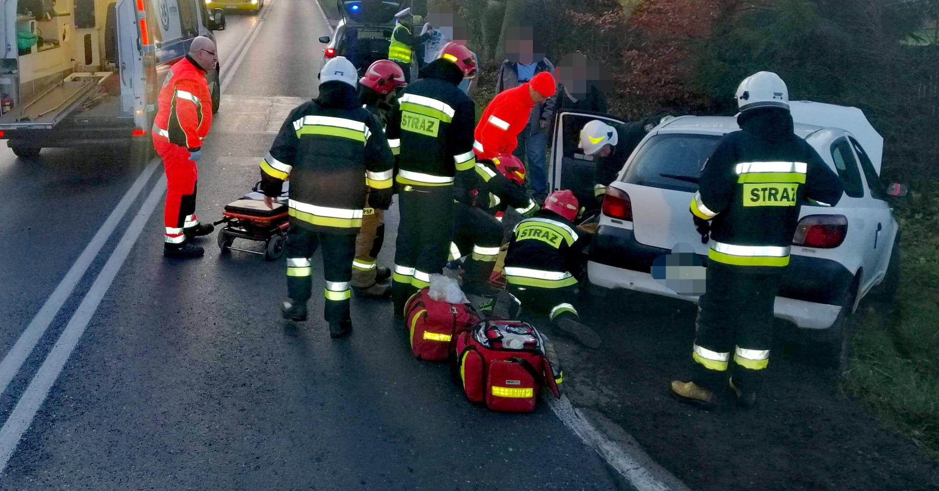 Zdarzenie drogowe na DK44 we Włosienicy – ZDJĘCIA!