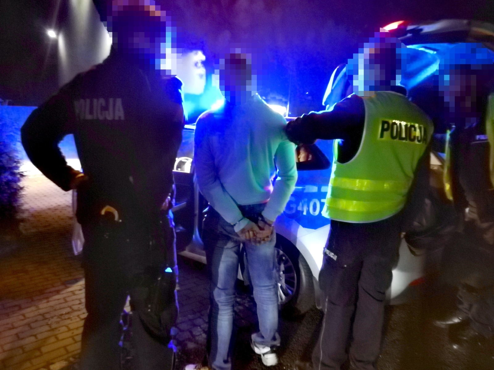 Policyjny pościg zakończony zatrzymaniem pijanego kierowcy – ZDJĘCIA!