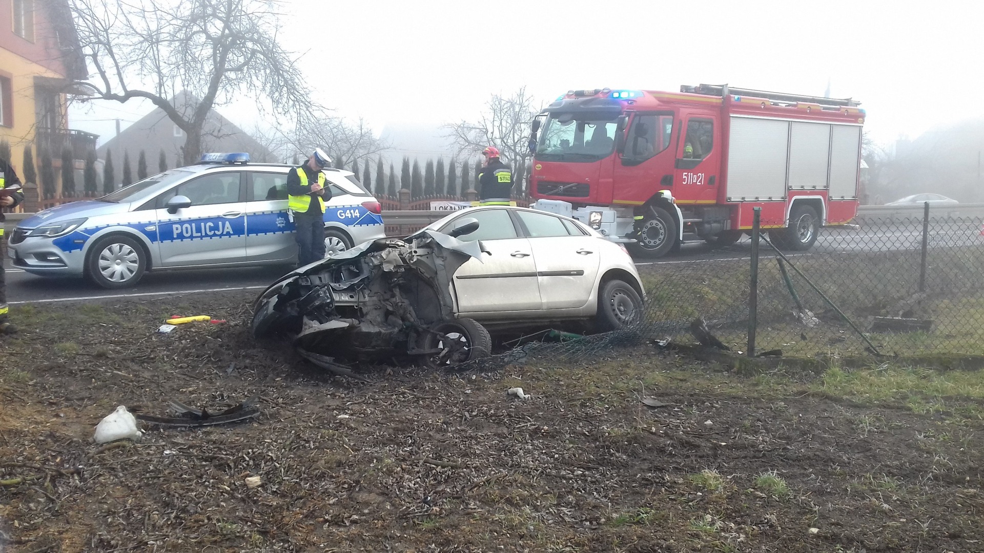 Zdarzenie drogowe w Podolszu. Jedna osoba została poszkodowana. ZDJĘCIA!