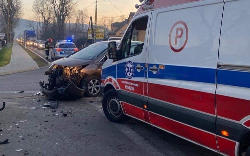 Kolejny wypadek drogowy na DK52 w Kętach – ZDJĘCIA!