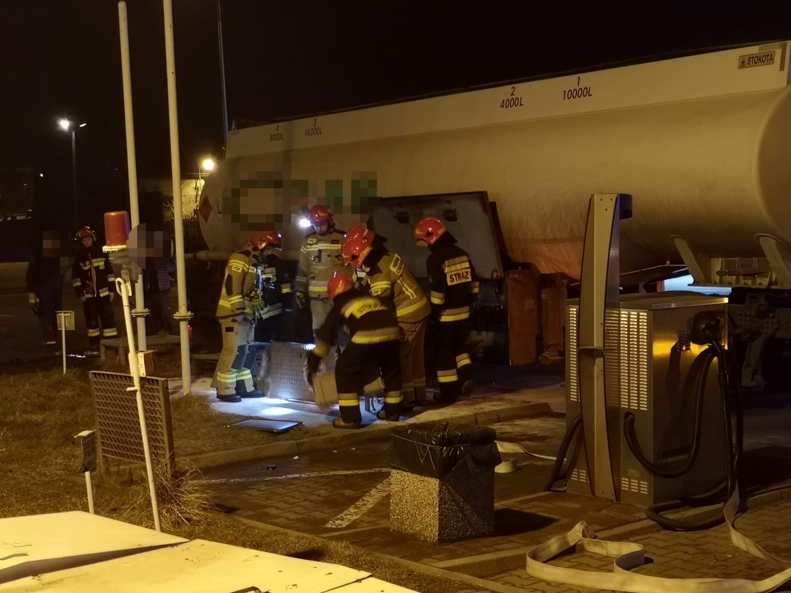 Pożar na stacji paliw w Oświęcimiu – ZDJĘCIA!