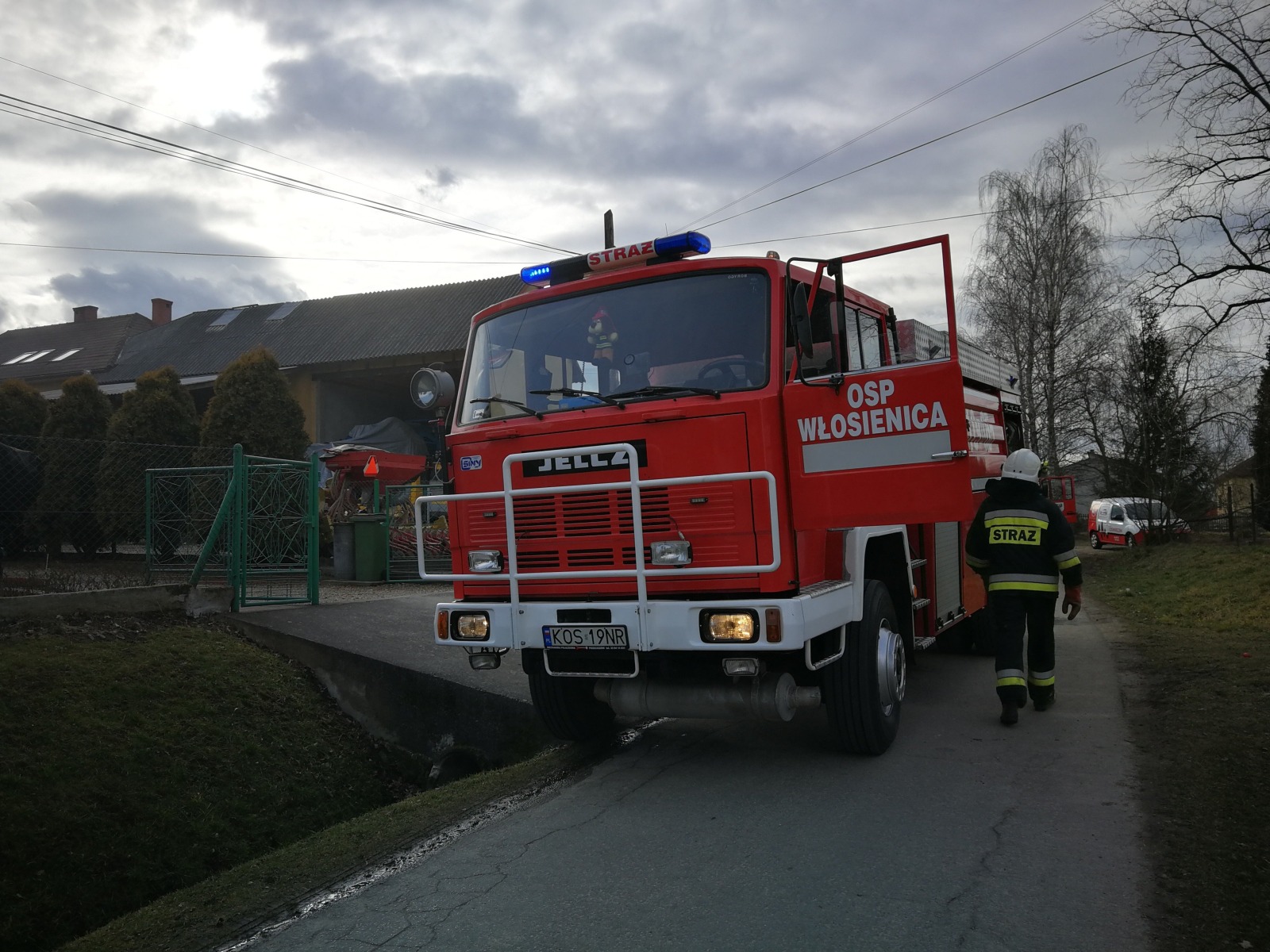 Wybuch pieca spowodował pożar piwnicy we Włosienicy
