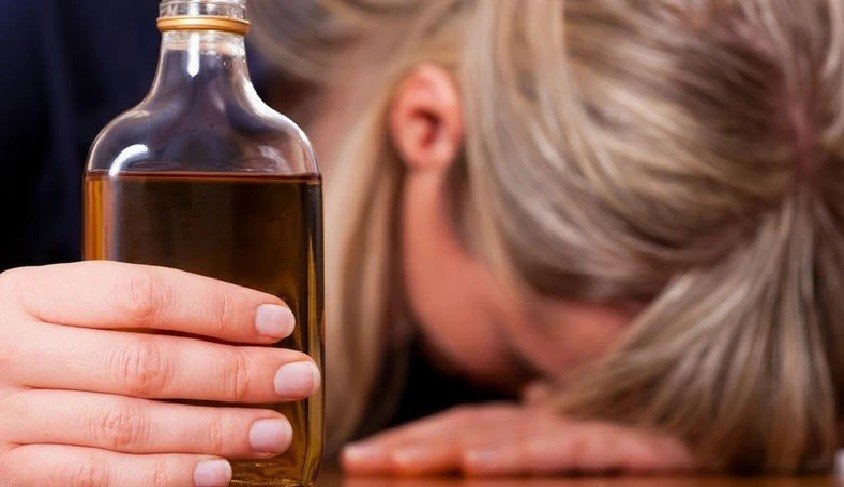 30-latka opiekowała się dzieckiem mając 2,90 promila alkoholu w wydychanym powietrzu …