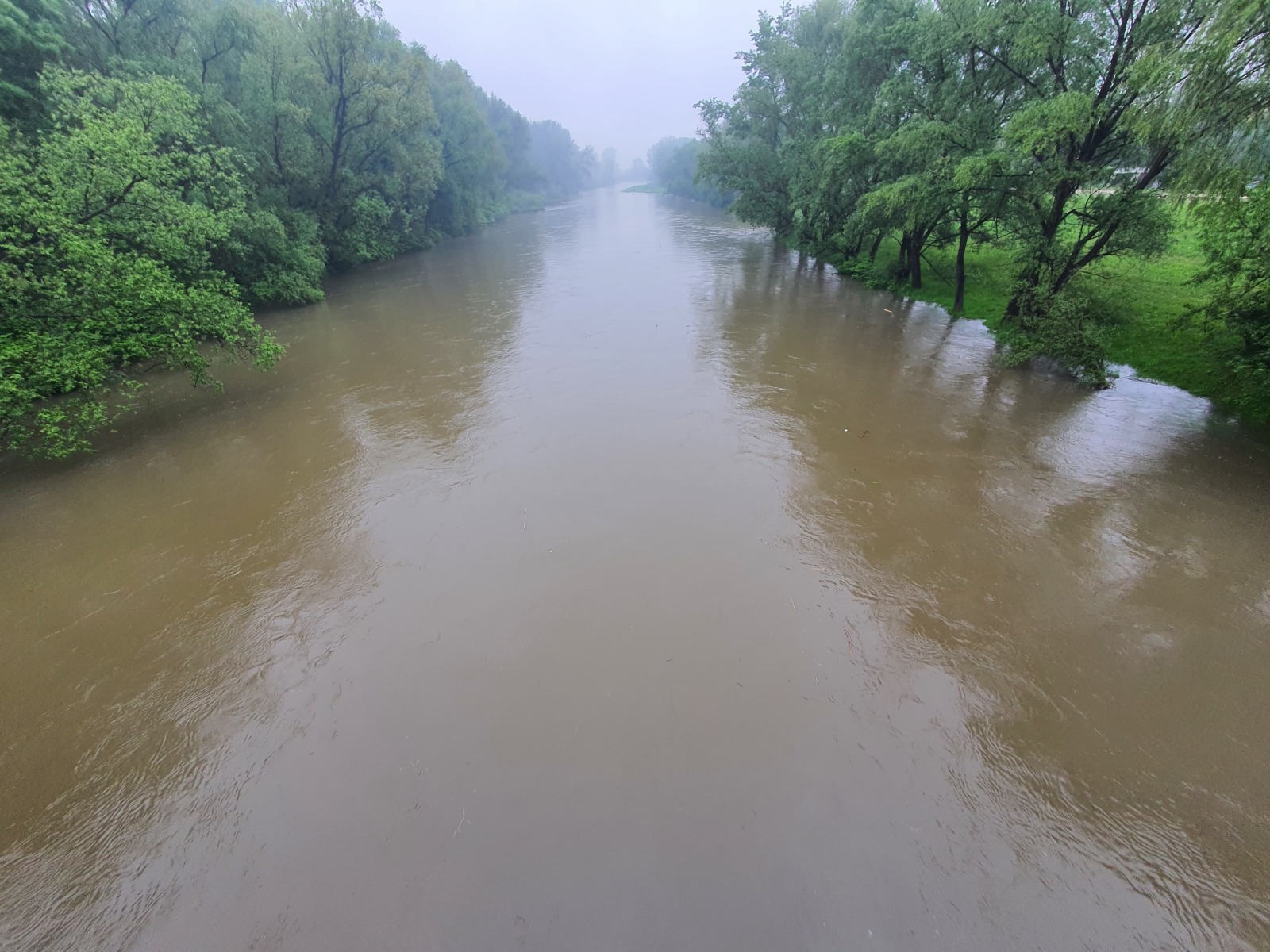 Stany ostrzegawcze na rzekach w powiecie oświęcimskim