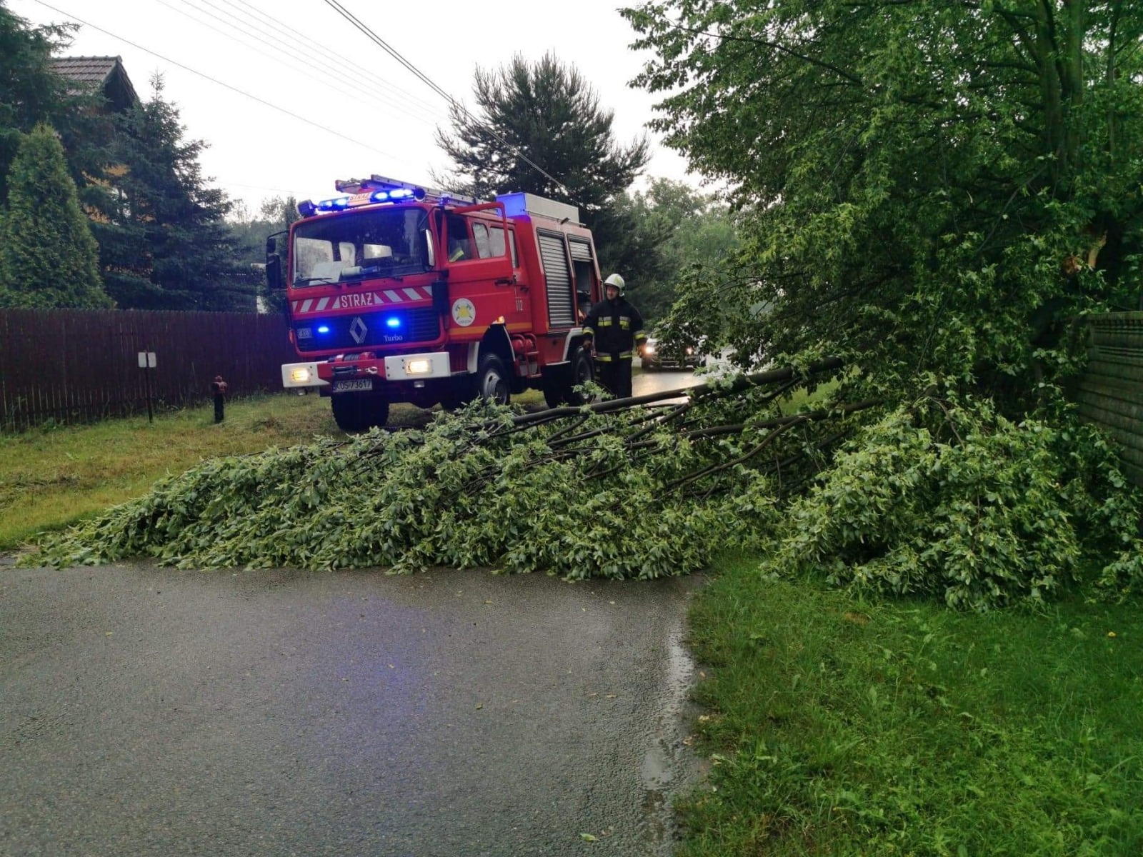 Kolejny burzowy dzień. Wczoraj i dziś strażacy odnotowali kolejne zgłoszenia