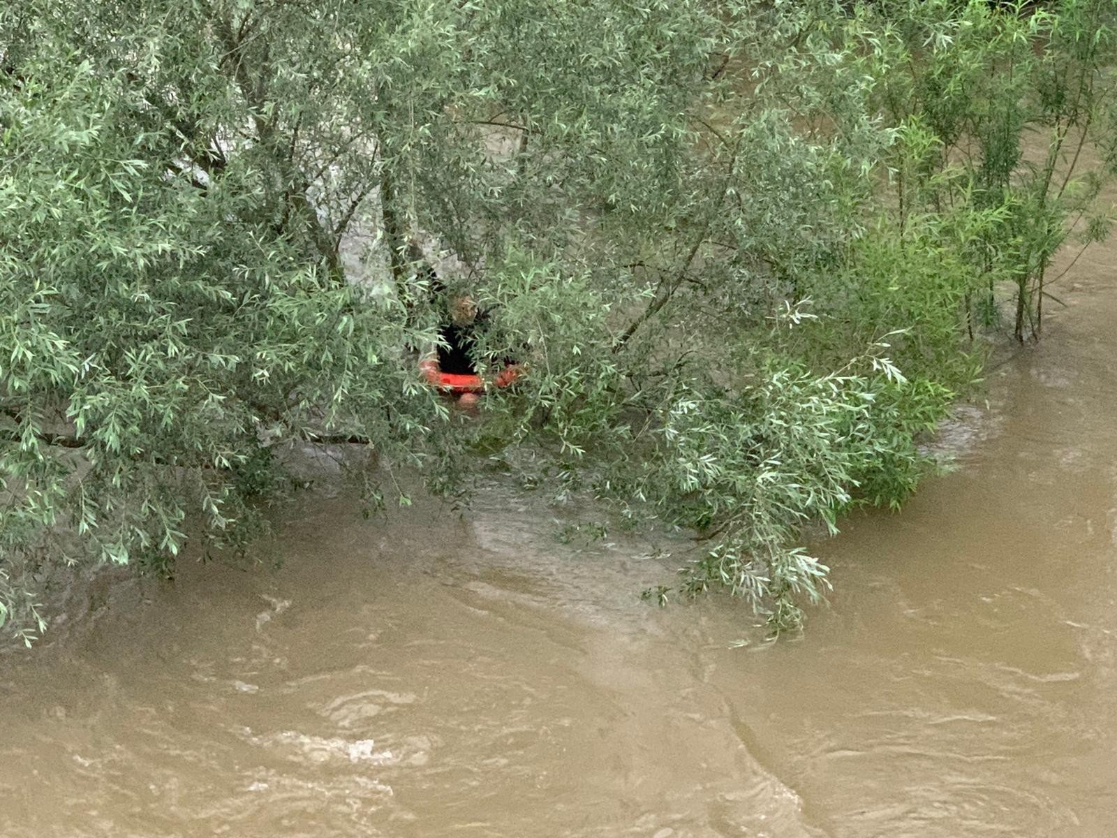 Akcja ratunkowa na rzece Sole. Kajakarze wypadli z kajaku – ZDJĘCIA, FILM!