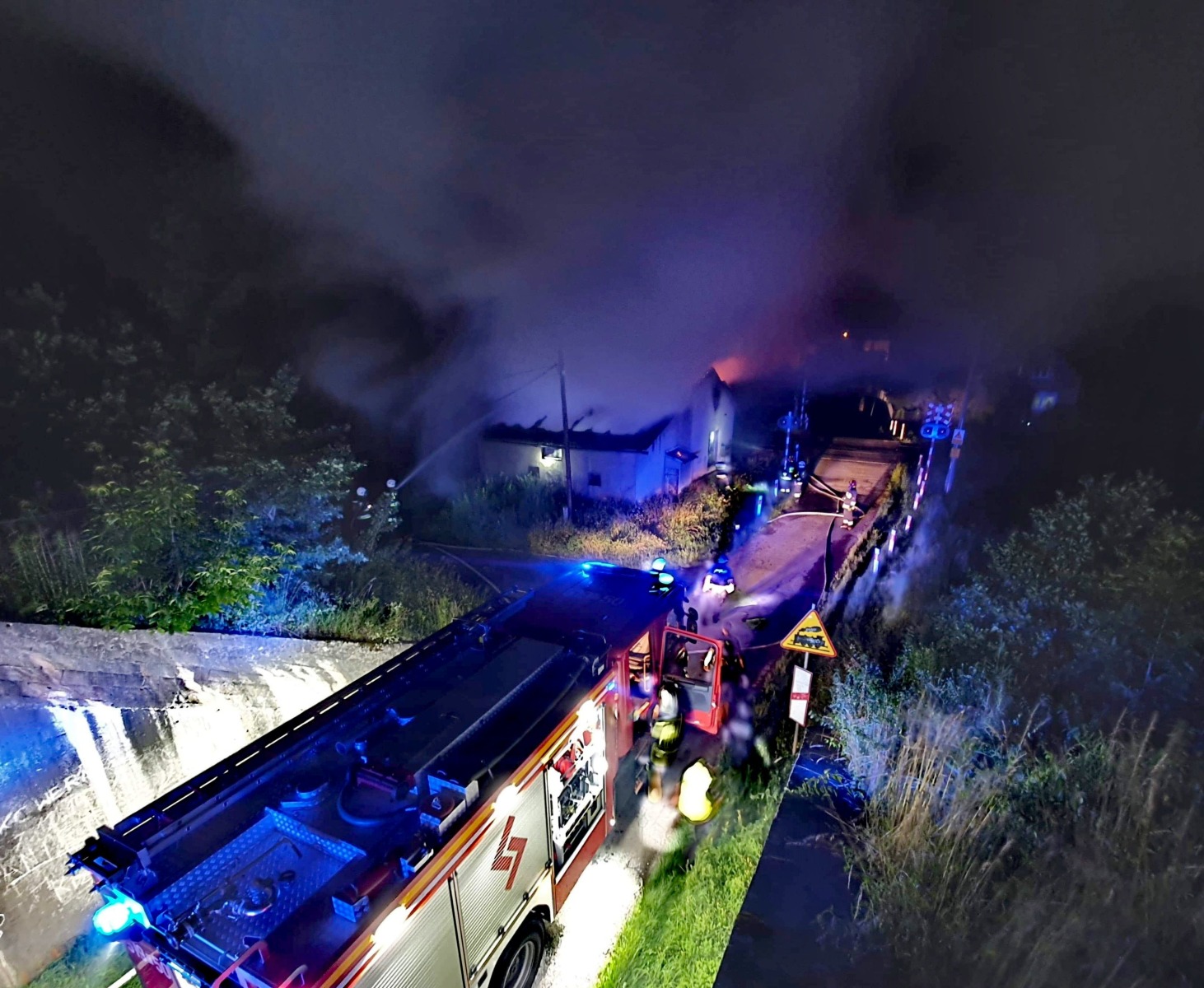 Nocny pożar pustostanu w Rajsku – ZDJĘCIA!