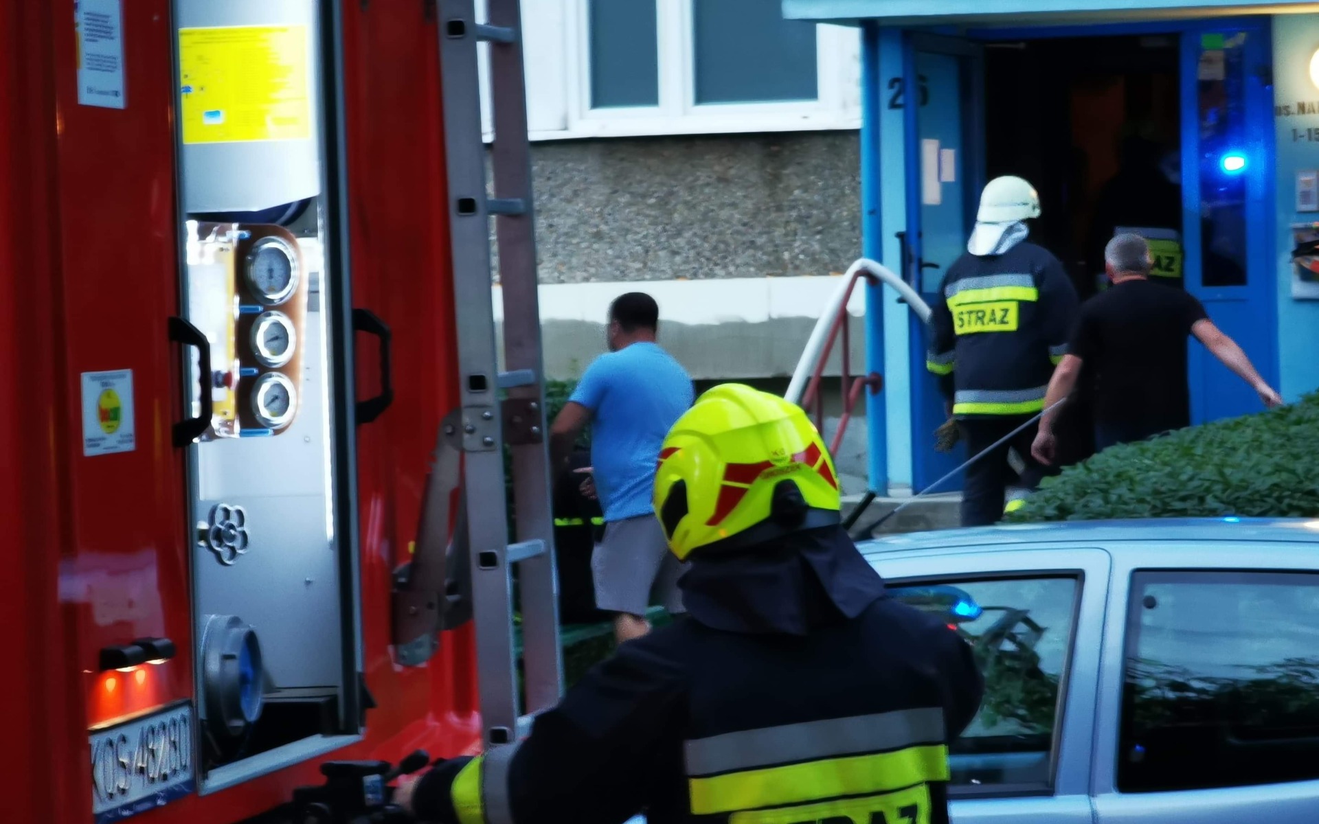 Pożar mieszkania w Kętach. W akcji strażacy z dwóch powiatów – ZDJĘCIA!