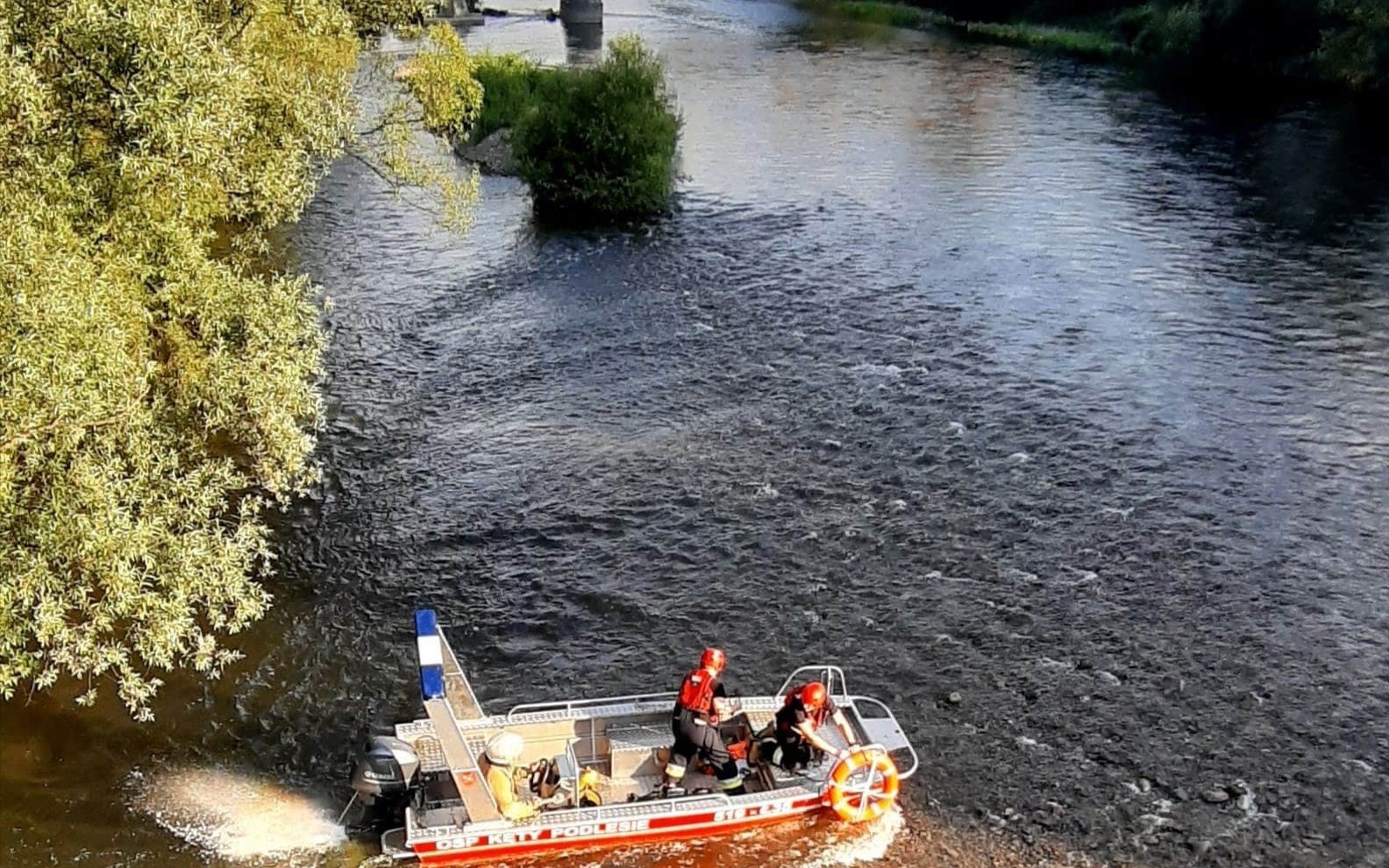Po raz kolejny osoby zostały uwięzione pośrodku rzeki Soły – ZDJĘCIA!