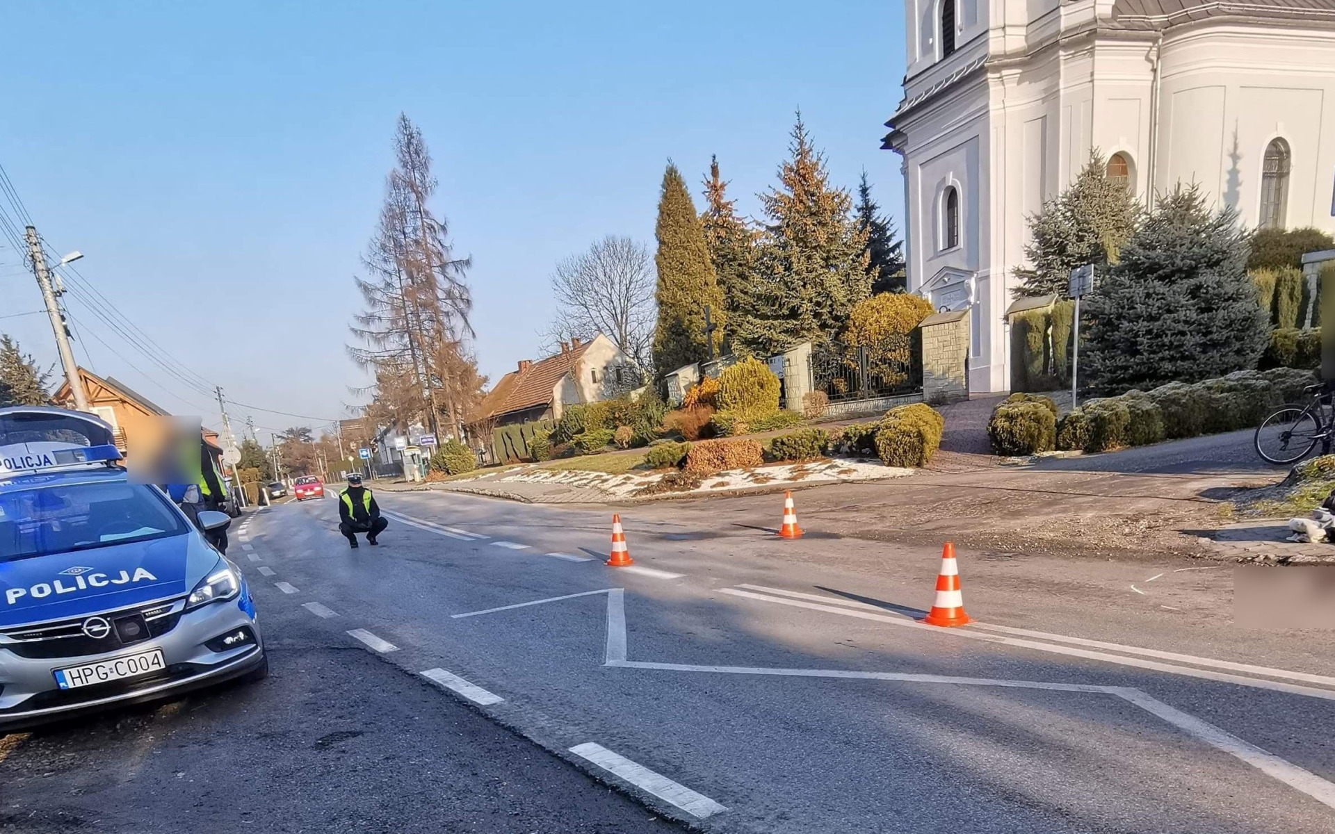 Potrącenie rowerzysty w Przeciszowie. Ranny w ciężkim stanie zabrany do Szpitala