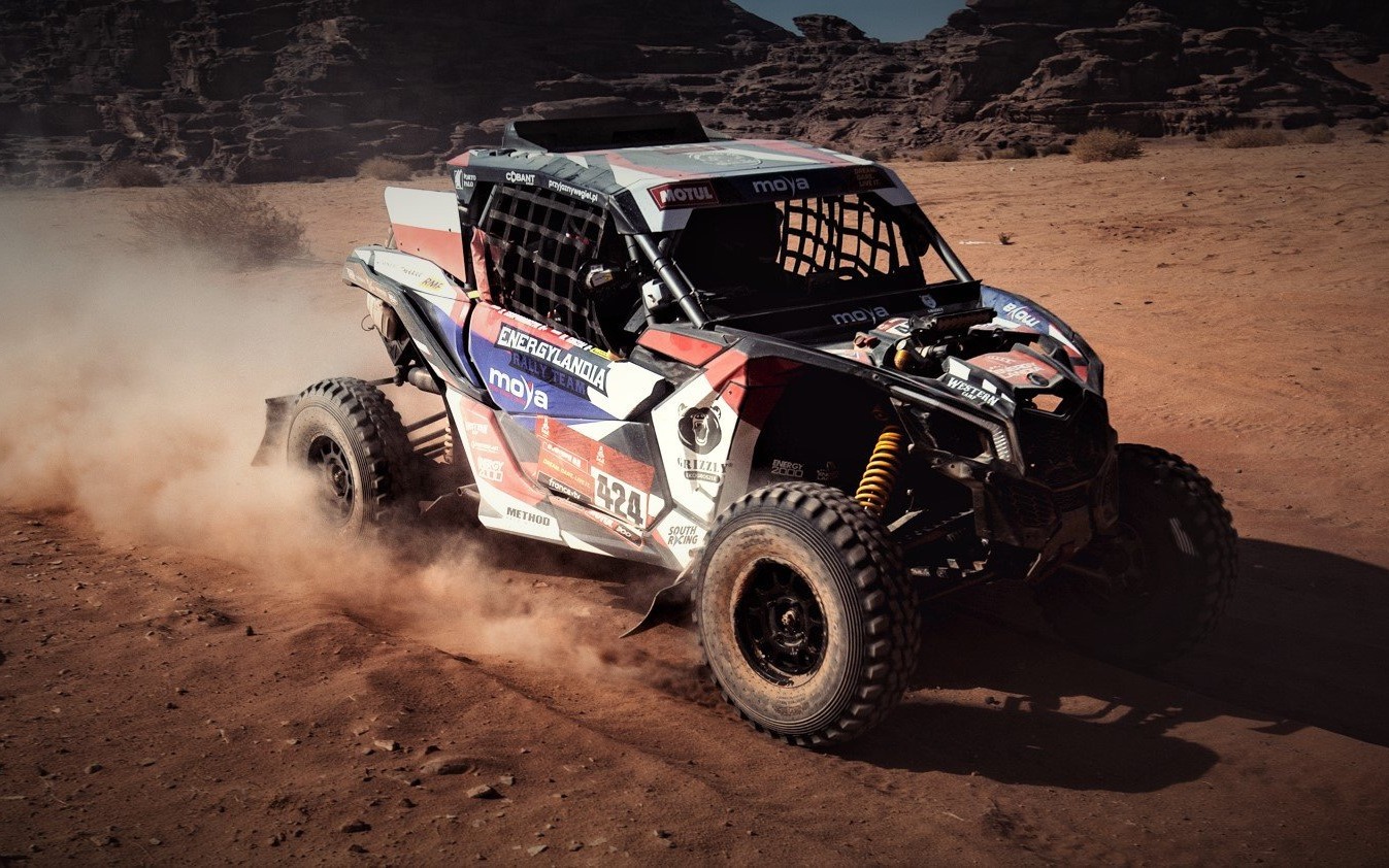 Zatorska ekipa Energylandia Rally Team w pierwszej dziesiątce na dzień przed zakończeniem Rajdu Dakar