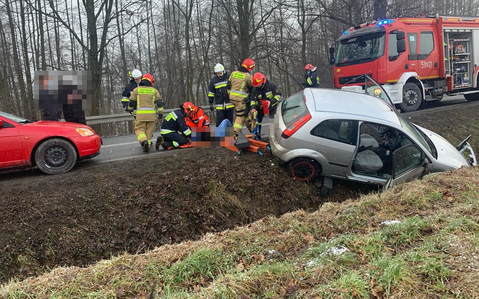 Wypadek na DW948 w Grojcu, wprowadzono ruch wahadłowy – ZDJĘCIA!