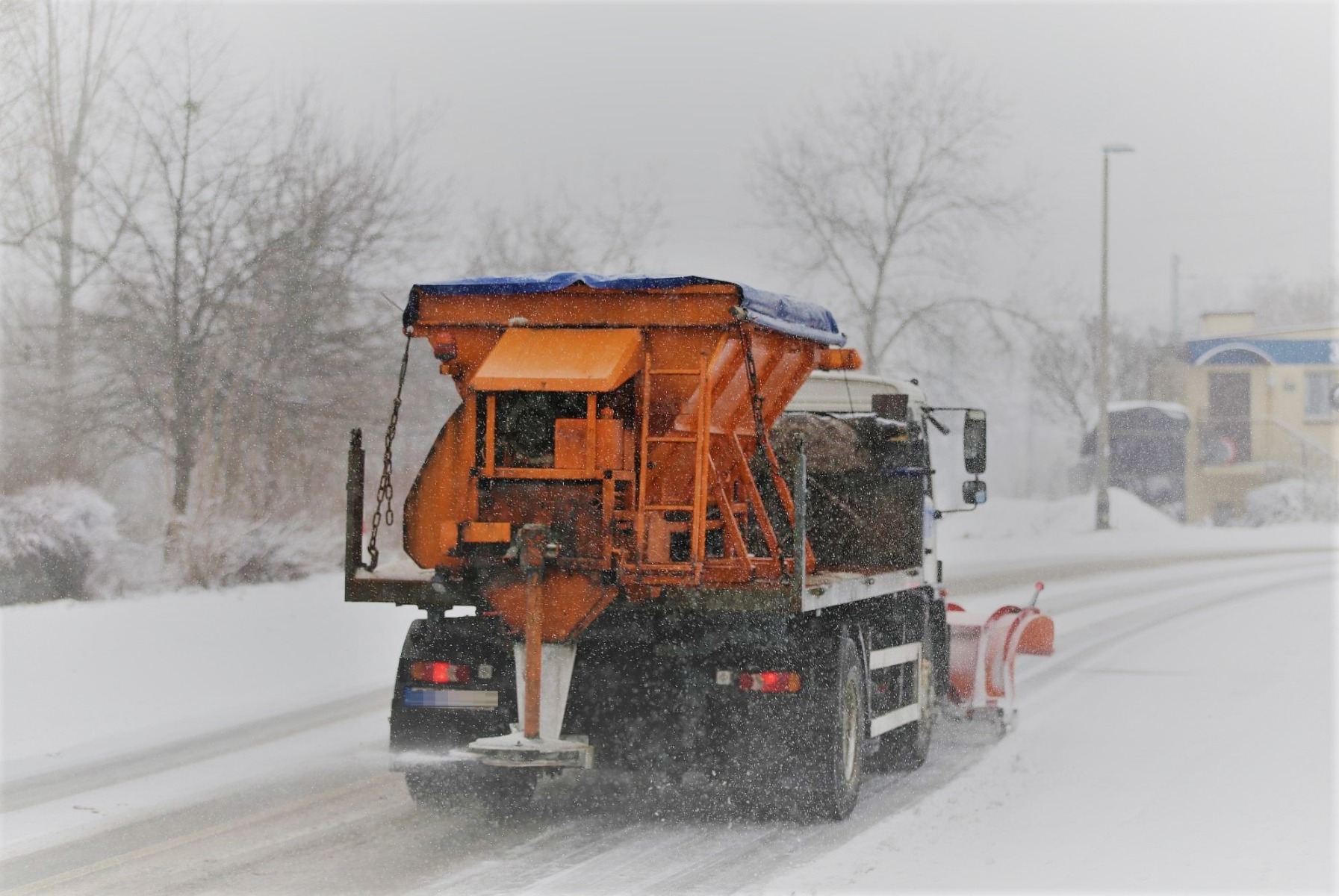 Kto odpowiada za zimowe utrzymanie dróg powiatowych?